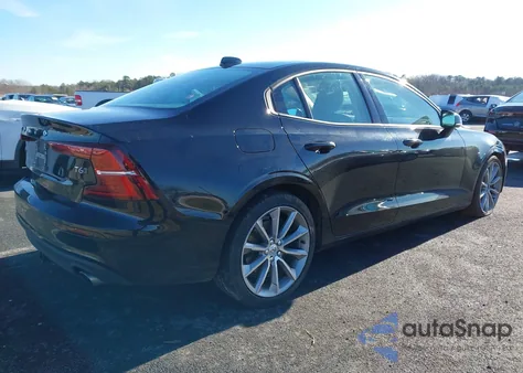 2020 Volvo S60 T6 Momentum from USA, damaged, VIN 7JRA22TKXLG038744